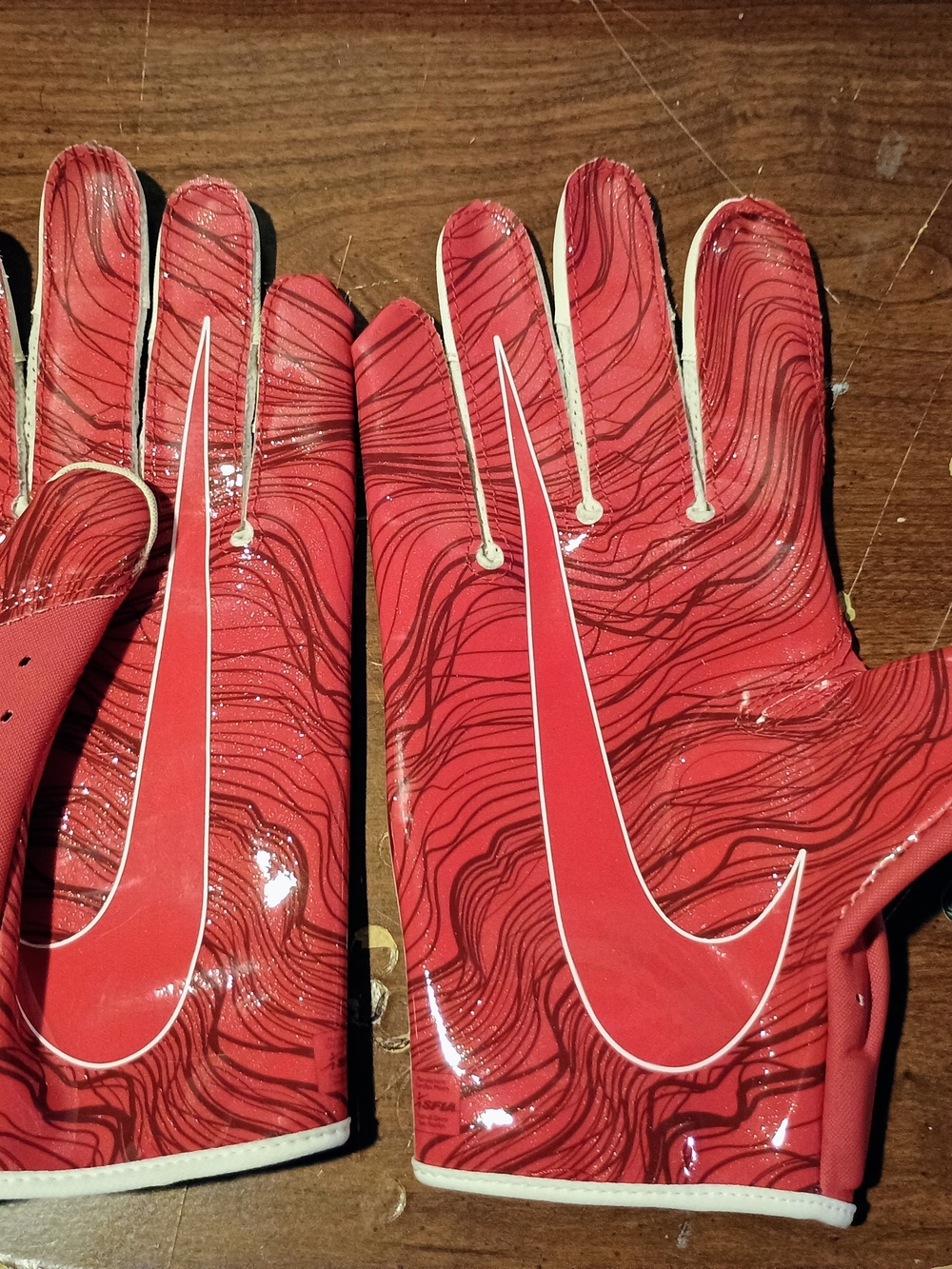 Nike Vapor jet Football Gloves - Picture 2 of 2